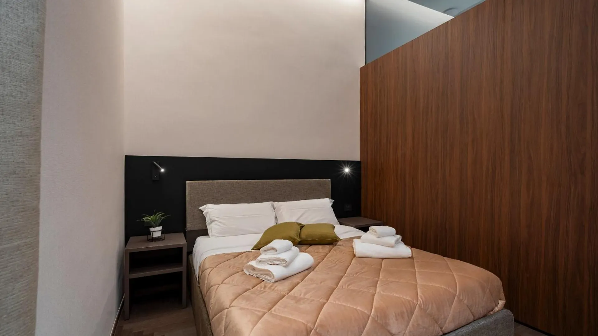 Aparthotel 4 Season Cognetti Bari 0*,
