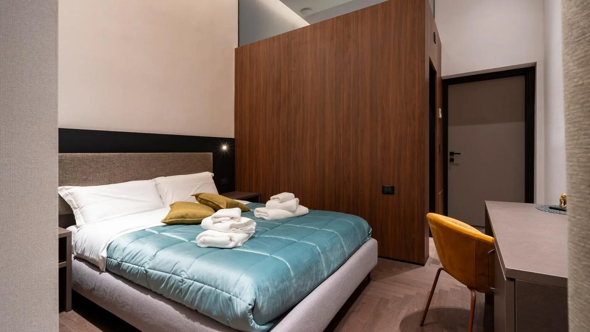 Aparthotel 4 Season Cognetti Bari 0*,  Włochy